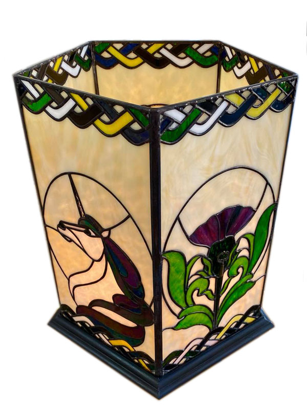 stainedg glass lamp